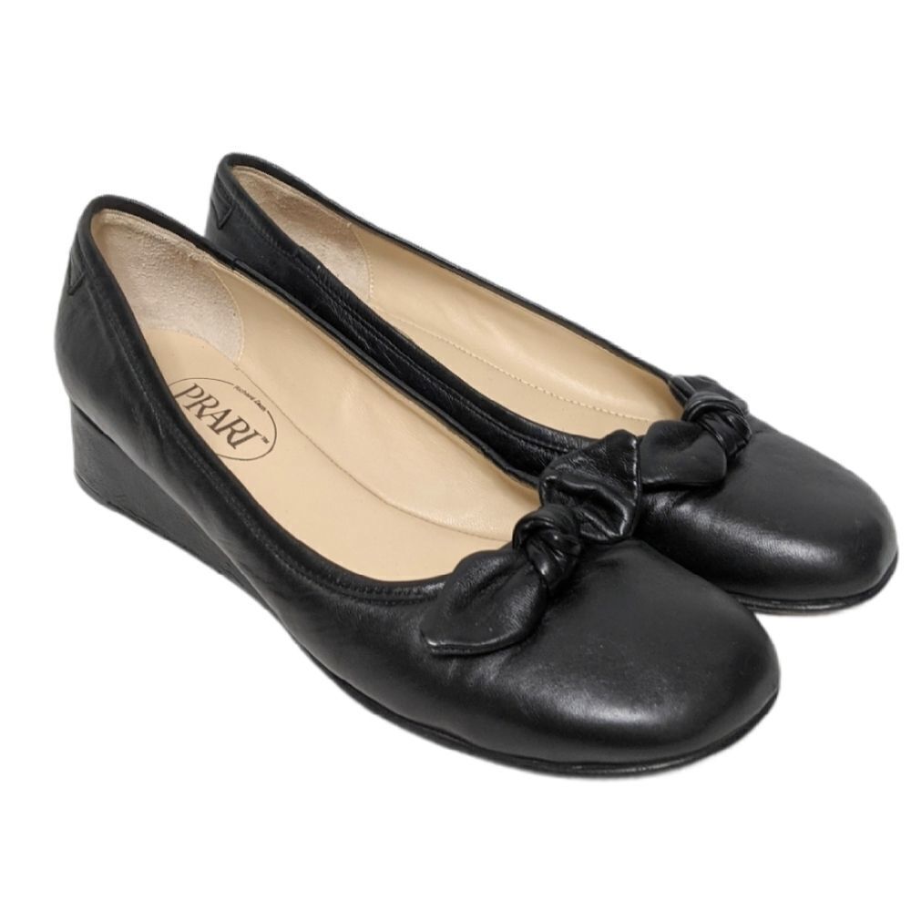 Black Leather Knot-Accent Wedge Flats